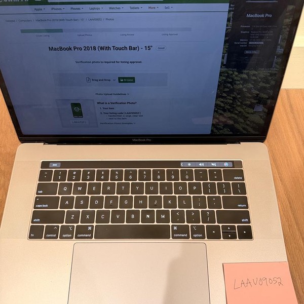 MacBook Pro 2018 (With Touch Bar) - 15 inch - I7, Gray, 1 TB, 32 GB