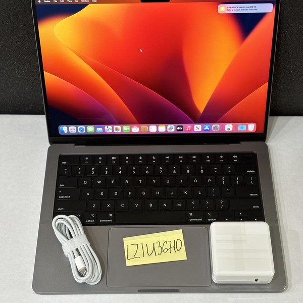 MacBook Pro 2023 - 14 inch - 512 GB, Gray, 16 GB, Apple M2 Pro 10-core