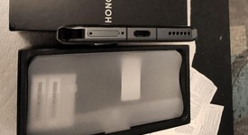 Mint
													Honor Magic7 Pro - Unlocked Non-US, Black, 1 TB, 16 GB, photo 4 of 8