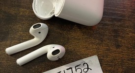 Used
													Apple AirPods 2nd Gen - Lightning Case, photo 2 of 2