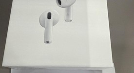 New
													Apple AirPods 4th Gen - Active Noise Cancellation, photo 3 of 3