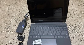 Good
													Microsoft Surface Pro 5 (2017) - Wi-Fi, Silver, 128 GB, 8 GB, photo 2 of 4