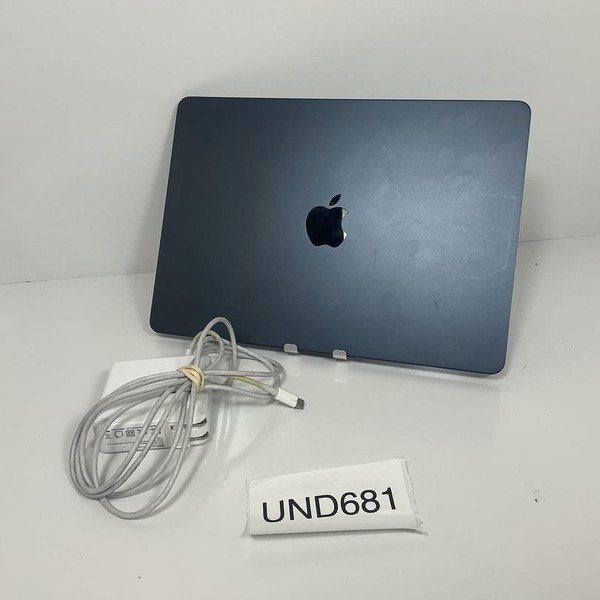 MacBook Air 2022 (M2) - 13 inch - 256 GB, Midnight, 8 GB, Apple M2