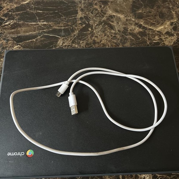 Lenovo 100e 2nd Gen Chromebook - 32 GB, 4 GB
