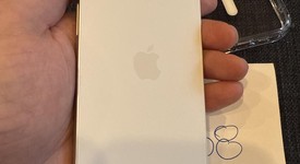Good
													Apple iPhone 16e - Unlocked, White, 128 GB, A3212, photo 4 of 8