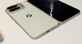 Good
													Google Pixel 10 Pro Fold - Unlocked, Jade, 256 GB, GU0NP, photo 1 of 22