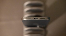 Mint
													Apple iPhone 15 - Unlocked, Black, 128 GB, A2846, photo 5 of 8