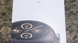 New
													Google Pixel Watch 2 - Unlocked, Silver, LTE, photo 1 of 4