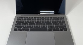 Mint
													MacBook Pro 2016 (With Touch Bar) - 13" - Gray, 256 GB, 8 GB, photo 3 of 9