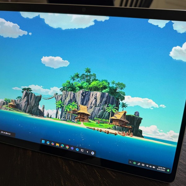 Microsoft Surface Pro 11 - 256 GB, Platinum, 16 GB, Snapdragon X Plus