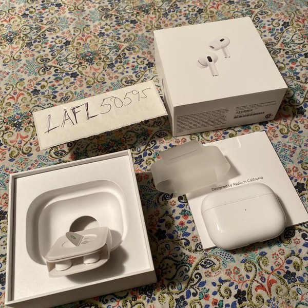 Apple AirPods Pro 2 - USB-C