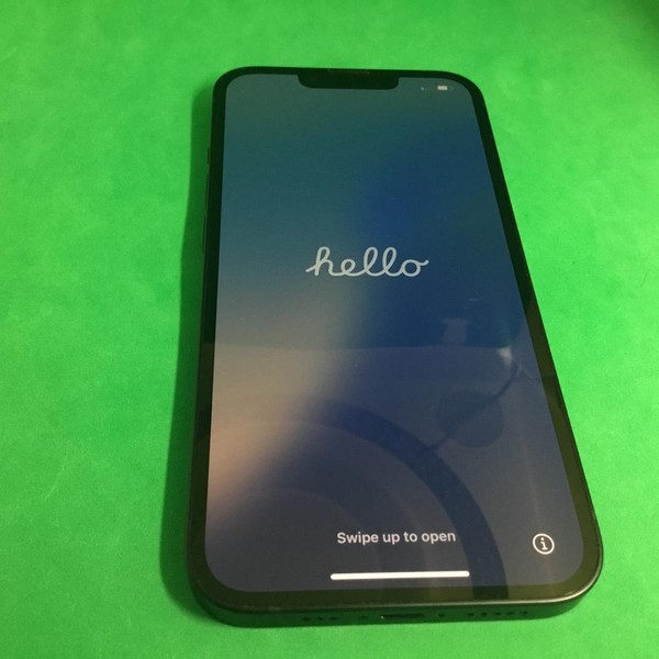 Apple iPhone 13 - Boost, 128 GB, Midnight, A2482