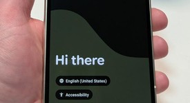 Good
													Google Pixel 10 Pro Fold - Unlocked, Jade, 256 GB, GU0NP, photo 3 of 22