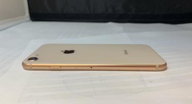 Mint
													Apple iPhone 8 - Unlocked, Gold, 64 GB, A1863, photo 4 of 8