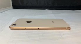 Mint
													Apple iPhone 8 - Unlocked, Gold, 64 GB, A1863, photo 4 of 9