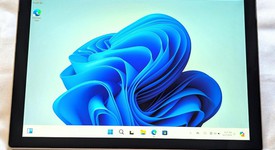 Good
													Microsoft Surface Pro 6 - Wi-Fi, Silver, 128 GB, 8 GB, photo 2 of 7