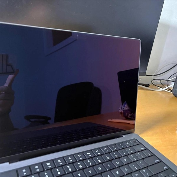 MacBook Pro 2021 - 14 inch - 512 GB, Gray, 16 GB, Apple M1 Pro 8-core