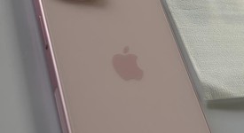 Mint
													Apple iPhone 15 - Unlocked, Pink, 128 GB, A2846, photo 2 of 10