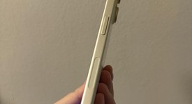 Mint
													Apple iPhone 15 - Unlocked, Yellow, 128 GB, A2846, photo 4 of 11