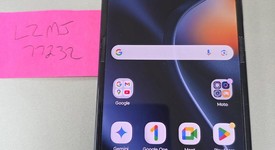 Good
													Motorola Razr (2025) - Unlocked, Blue, 256 GB, 8 GB, photo 1 of 5