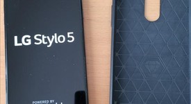 Mint
													LG Stylo 5 - Cricket, Gray, 32 GB, 3 GB, photo 3 of 8