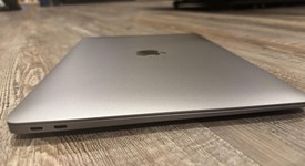 Good
													MacBook Air 2020 - 13" - I3, Silver, 256 GB, 8 GB, photo 3 of 7