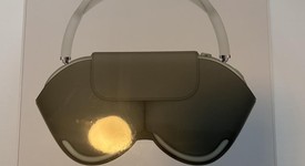 New
													Apple AirPods Max - Green, photo 2 of 3