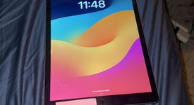 Good
													Apple iPad Pro 12.9" 2nd Gen 2017 - Wi-Fi, Silver, 64 GB, photo 1 of 3