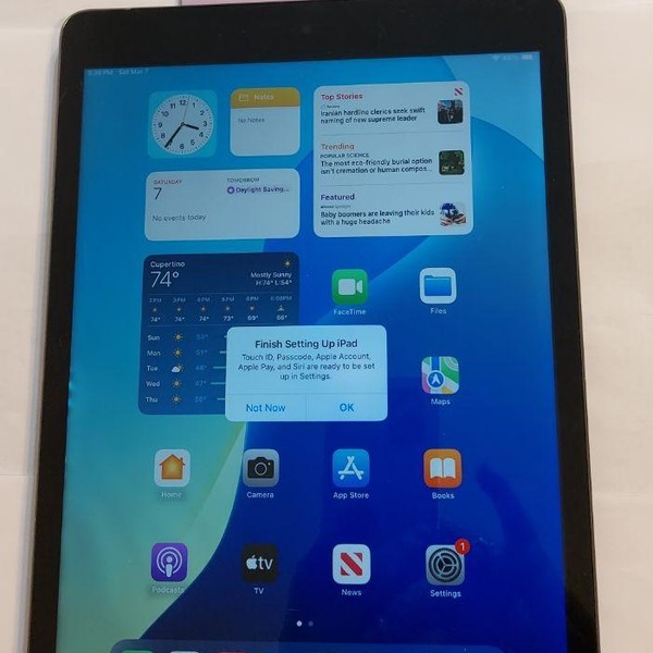 Apple iPad 9th Gen - Unlocked, 64 GB, Gray, A2603