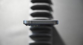 Mint
													Apple iPhone 15 - Unlocked, Black, 128 GB, A2846, photo 4 of 7