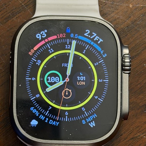 Apple Watch Ultra 2 49mm - Verizon, Natural, A2986