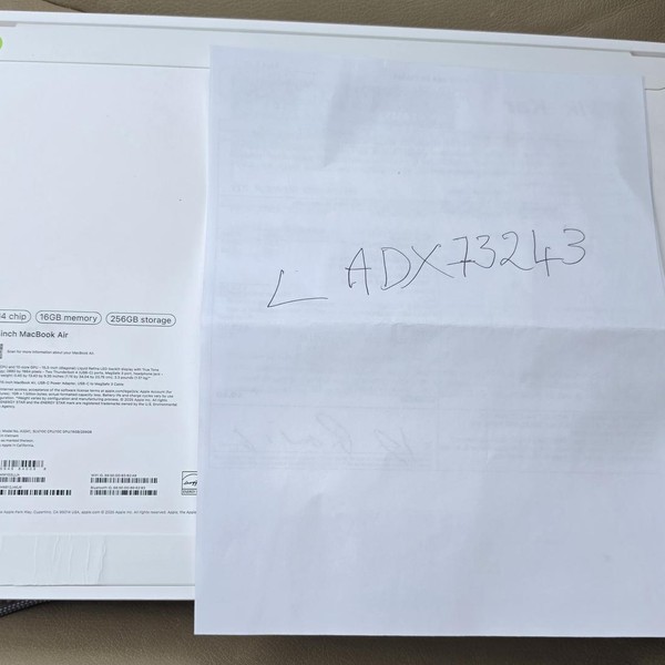 MacBook Air 2025 (M4) - 15 inch - 256 GB, Midnight, 16 GB, Apple M4