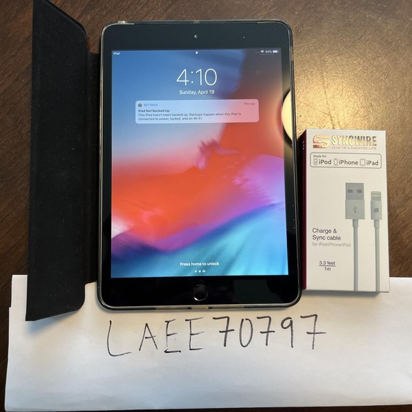 Apple iPad Mini 3 - Unlocked, 64 GB, Silver, A1600