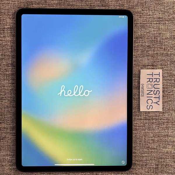 Apple iPad Pro 11 inch 3rd Gen 2021 - Unlocked, 128 GB, Gray