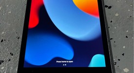 Good
													Apple iPad Air 2 - Unlocked, Silver, 128 GB, photo 1 of 3