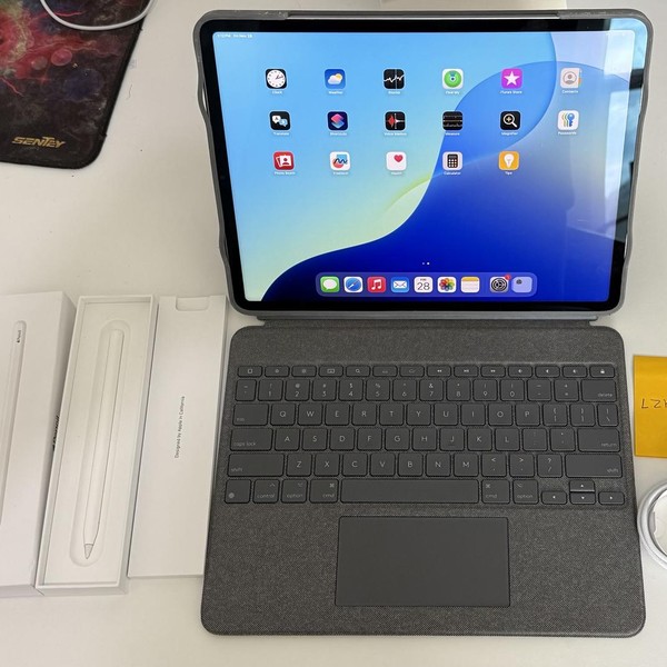 Apple iPad Pro 12.9 inch 6th Gen 2022 - Wi-Fi, 128 GB, Gray