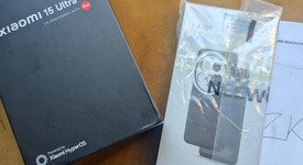 Mint
													Xiaomi 15 Ultra - Unlocked Non-US, Black, 512 GB, 16 GB, photo 4 of 15