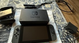 Good
													Nintendo Switch - Grey, 32 GB, photo 1 of 4