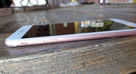 Mint
													Apple iPhone 7 Plus - Unlocked, Rose Gold, 32 GB, A1661, photo 5 of 10