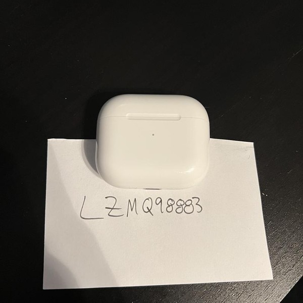 Apple AirPods 3rd Gen - MagSafe Case