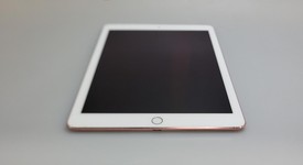 Fair
													Apple iPad Pro 9.7" - Unlocked, Rose Gold, 32 GB, A1674, photo 1 of 7