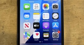 Fair
													Apple iPhone SE 3rd Gen 2022 - T-Mobile, Midnight, 64 GB, A2595, photo 1 of 10