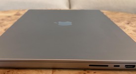 Good
													MacBook Pro 2021 - 16" - Apple M1 Pro 10-core, Gray, 1 TB, 32 GB, photo 4 of 5
