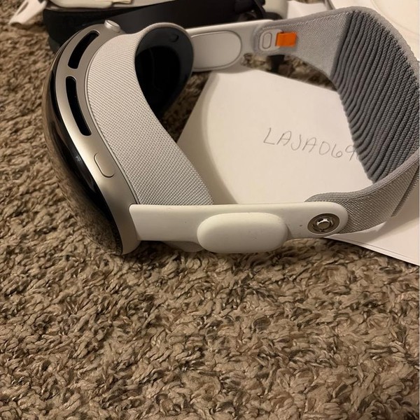 Apple Vision Pro - 256 GB