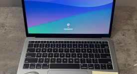 Fair
													MacBook Air 2018 - 13" - I5, Gray, 1.5 TB, 16 GB, photo 1 of 14
