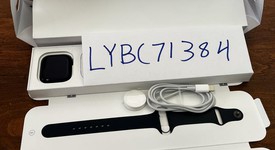 Good
													Apple Watch Series 7 45mm - Unlocked, Midnight, A2477 - Cellular, Aluminum, photo 4 of 5