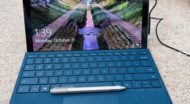 Good
													Microsoft Surface Pro 4 - 12.3 Inch - Wi-Fi, Silver, 128 GB, 4 GB, photo 3 of 10