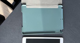 Good
													Apple iPad 8th Gen - Wi-Fi, Gold, 32 GB, A2270, photo 4 of 6