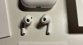 Used
													Apple AirPods Pro 2 - USB-C, photo 3 of 3