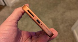 Mint
													Google Pixel 9a - Unlocked, Peony, 128 GB, 8 GB, photo 4 of 5